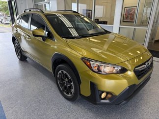 Used 2023 Subaru Crosstrek 2.0i Premium image 1