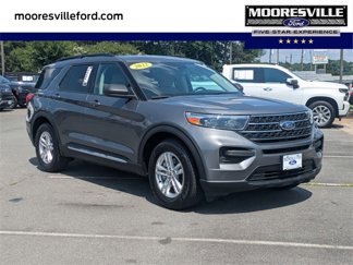 Used 2022 Ford Explorer XLT image 1