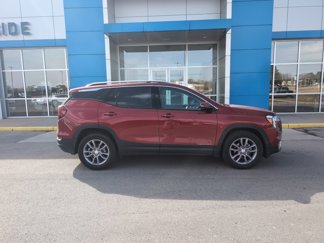 Certified 2024 GMC Terrain SLT w/ Infotainment Package II image 1