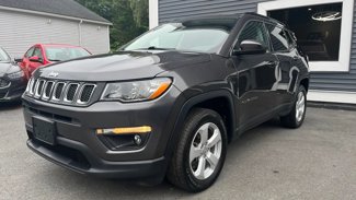 Used 2019 Jeep Compass Latitude w/ Cold Weather Group image 1