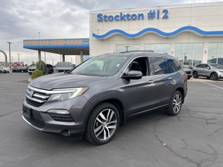 Used 2016 Honda Pilot Touring image 1