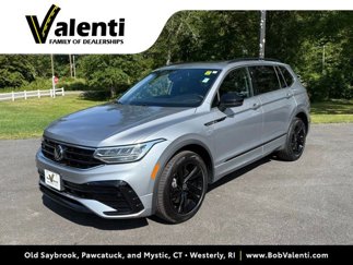Used 2023 Volkswagen Tiguan SE R-Line image 1