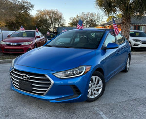 Used 2017 Hyundai Elantra SE image 1