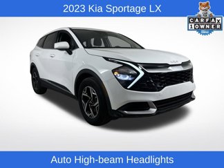 Used 2023 Kia Sportage LX image 1