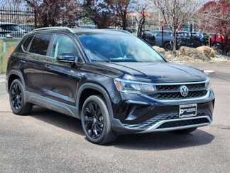 Used 2022 Volkswagen Taos SE image 1