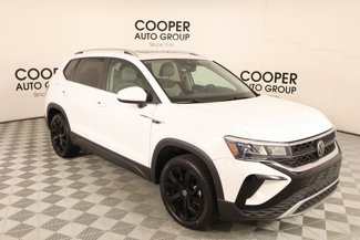 Used 2023 Volkswagen Taos SE image 1