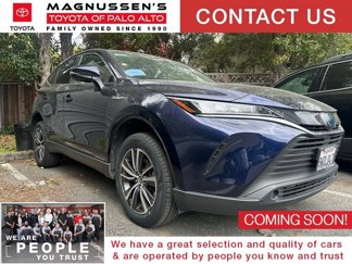 Used 2021 Toyota Venza LE image 1