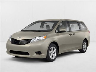 Used 2011 Toyota Sienna LE image 1