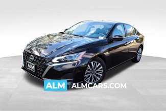 Used 2023 Nissan Altima 2.5 SV image 1