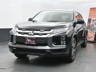 Used 2023 Mitsubishi Outlander Sport ES image 1