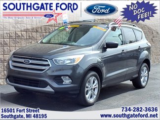 Used 2018 Ford Escape SE w/ SE Sync 3 Package image 1