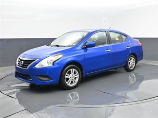Used 2016 Nissan Versa SV image 1