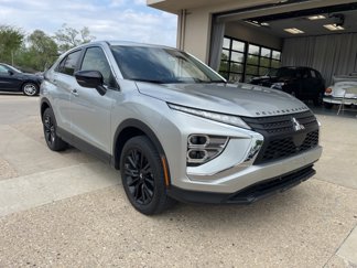 Used 2023 Mitsubishi Eclipse Cross LE image 1