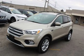 Used 2017 Ford Escape SE w/ SE Cold Weather Package image 1
