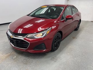 Used 2019 Chevrolet Cruze LT image 1