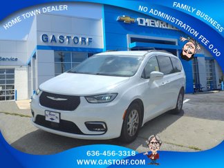 Used 2022 Chrysler Pacifica Touring-L image 1