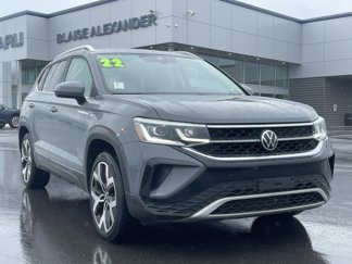 Used 2022 Volkswagen Taos SEL image 1