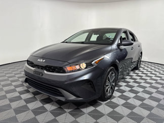 Used 2023 Kia Forte LXS image 1