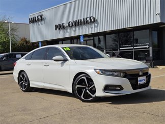 Used 2018 Honda Accord Sport image 1