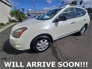 Used 2014 Nissan Rogue S w/ Convenience Package image 1