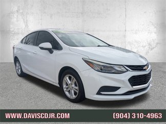 Used 2017 Chevrolet Cruze LT image 1