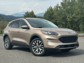 Used 2021 Ford Escape Titanium video 1