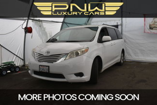 Used 2015 Toyota Sienna LE image 1