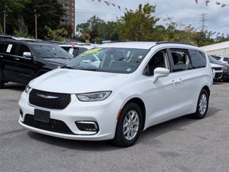 Used 2022 Chrysler Pacifica Touring-L image 1