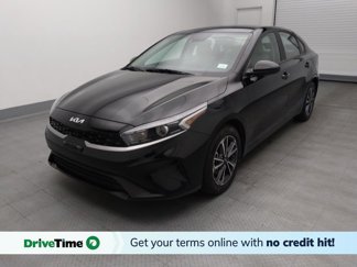 Used 2023 Kia Forte LXS image 1