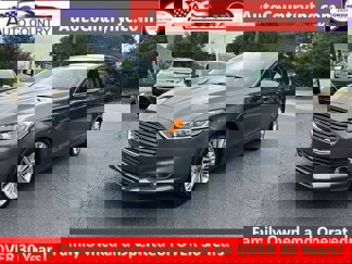 Used 2015 Ford Fusion SE w/ Equipment Group 202A image 1