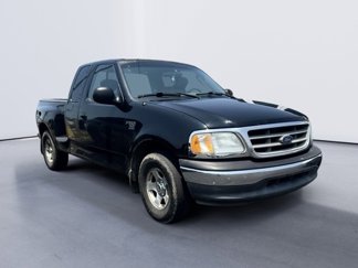 Used 2003 Ford F150 XLT image 1