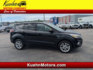 Used 2017 Ford Escape SE image 1