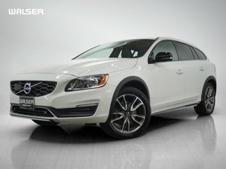 Used 2018 Volvo V60 T5 Cross Country w/ Convenience Package image 1