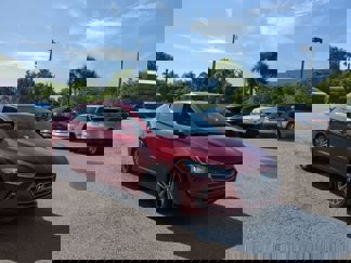 Used 2018 Hyundai Elantra Limited image 1