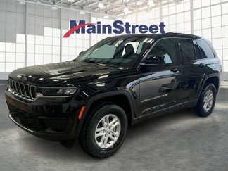 New 2025 Jeep Grand Cherokee Laredo image 1