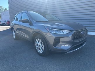New 2025 Ford Escape Active image 1