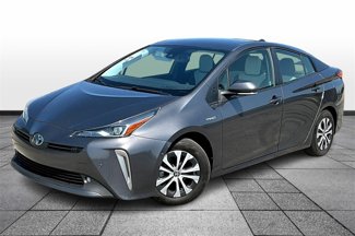 Used 2021 Toyota Prius XLE image 1