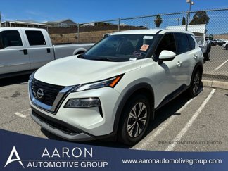 Used 2023 Nissan Rogue SV image 1