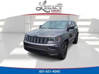 Used 2020 Jeep Grand Cherokee Altitude image 1