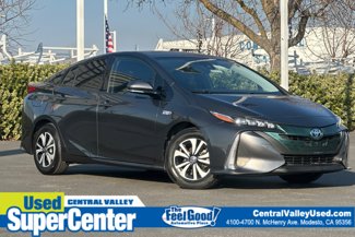 Used 2017 Toyota Prius Prime Premium image 1