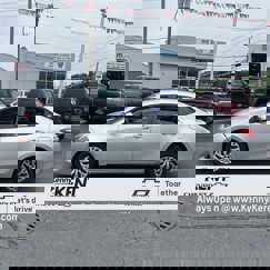 Used 2019 Toyota Corolla LE image 1