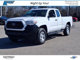 Used 2018 Toyota Tacoma SR image 1
