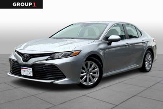 Used 2019 Toyota Camry LE image 1