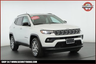 Certified 2022 Jeep Compass Latitude image 1
