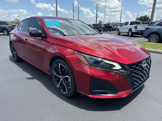 Used 2023 Nissan Altima 2.5 SR w/ SR Premium Package image 1