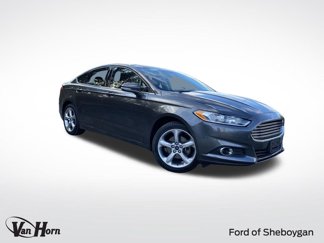 Used 2016 Ford Fusion SE image 1
