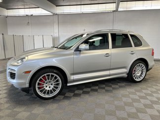 Used 2009 Porsche Cayenne Turbo image 1
