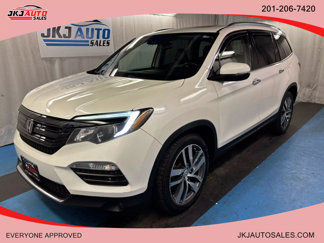 Used 2017 Honda Pilot Touring image 1