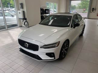 Certified 2024 Volvo S60 B5 Core image 1
