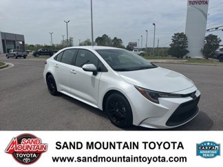 Used 2022 Toyota Corolla LE image 1